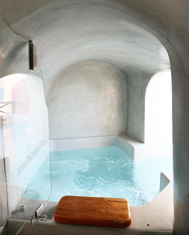 Bubble Suite Santorini Oía Zewnętrze zdjęcie